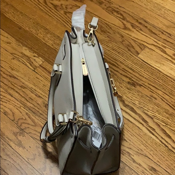 Michael Kors Bag - Picture 3 of 6